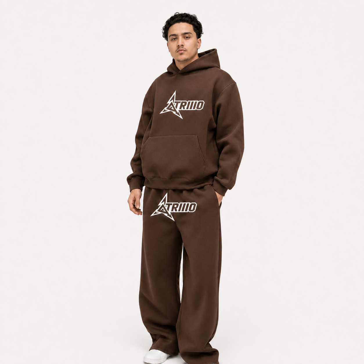 triiio signature hoodie brown